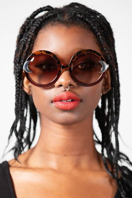 Lunar Doll Sunglasses [TORTOISESHELL] - Resurrect