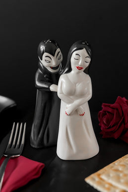 Vampyre Salt & Pepper Shaker Set - Resurrect